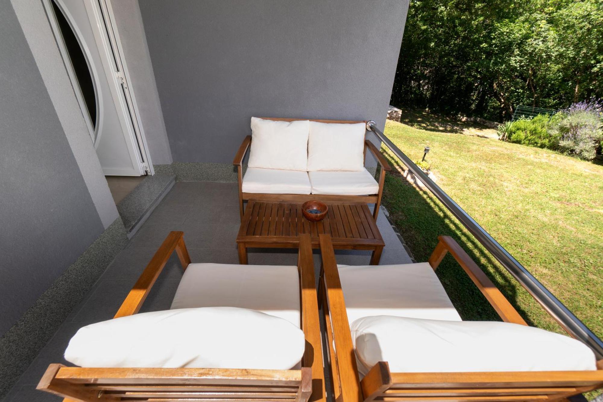 Apartments Srdanovic Omiš Kültér fotó