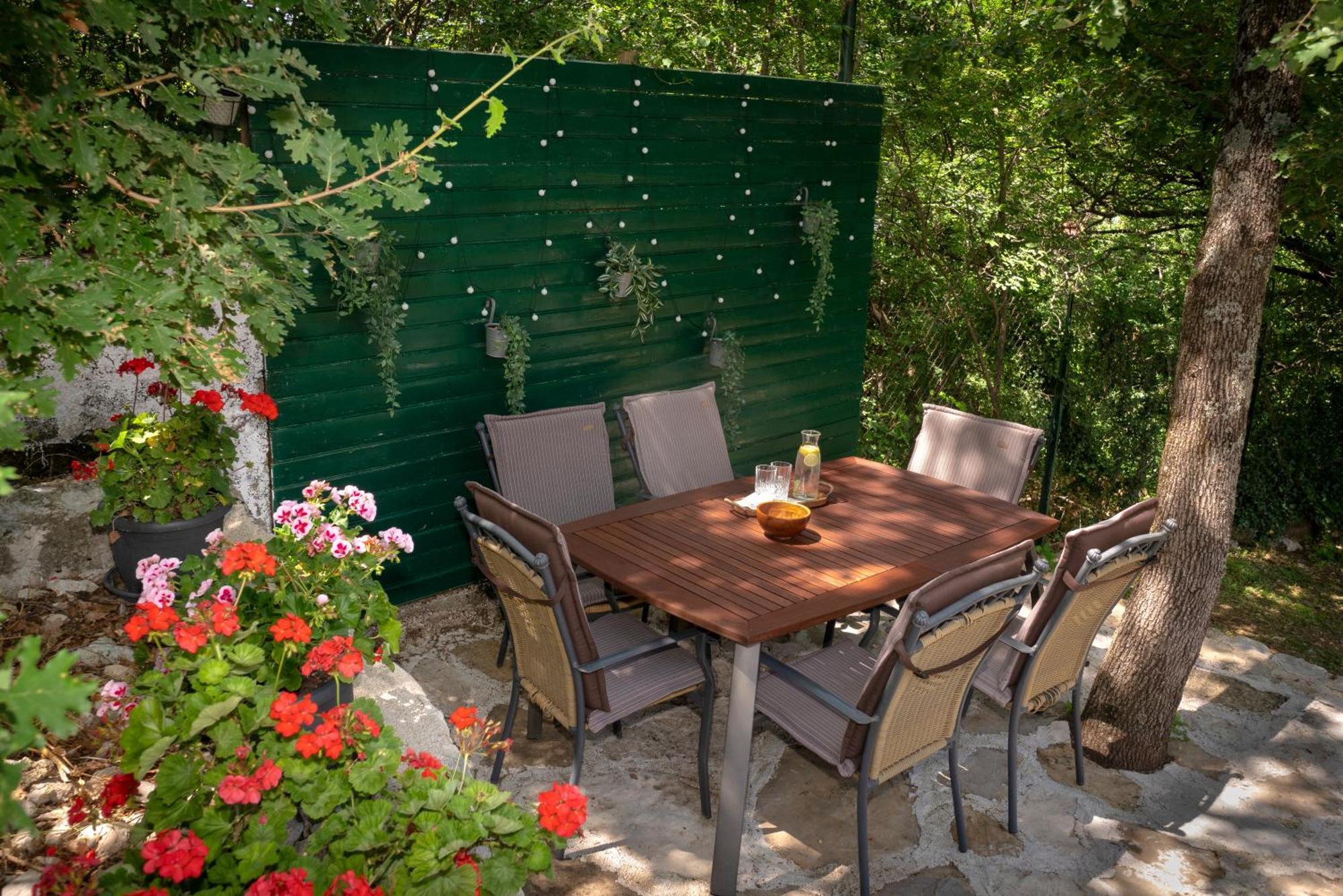 Apartments Srdanovic Omiš Kültér fotó